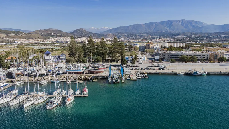 Instalación cargador eléctrico en Motril